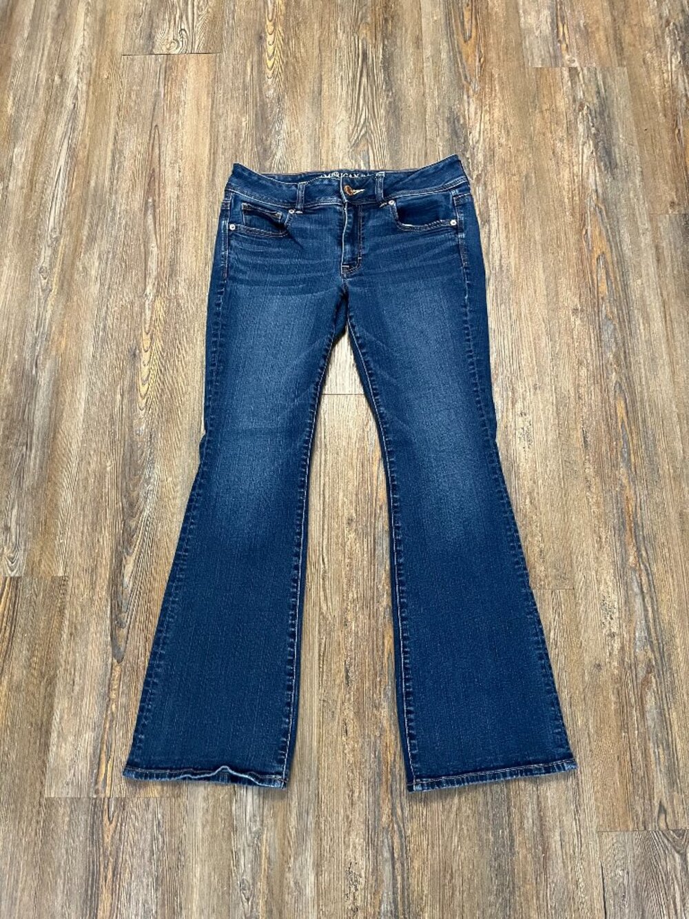 American Eagle Kick Boot Jeans - Women Size 8 Short -Fitted Thigh, Slight Flare